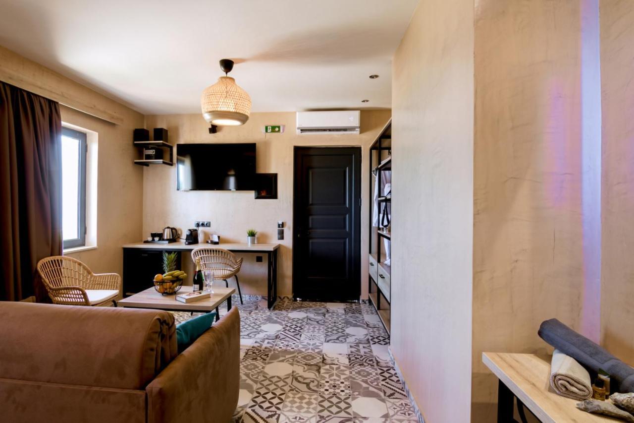 Driades Luxury Apartments Hersonissos  Exterior photo