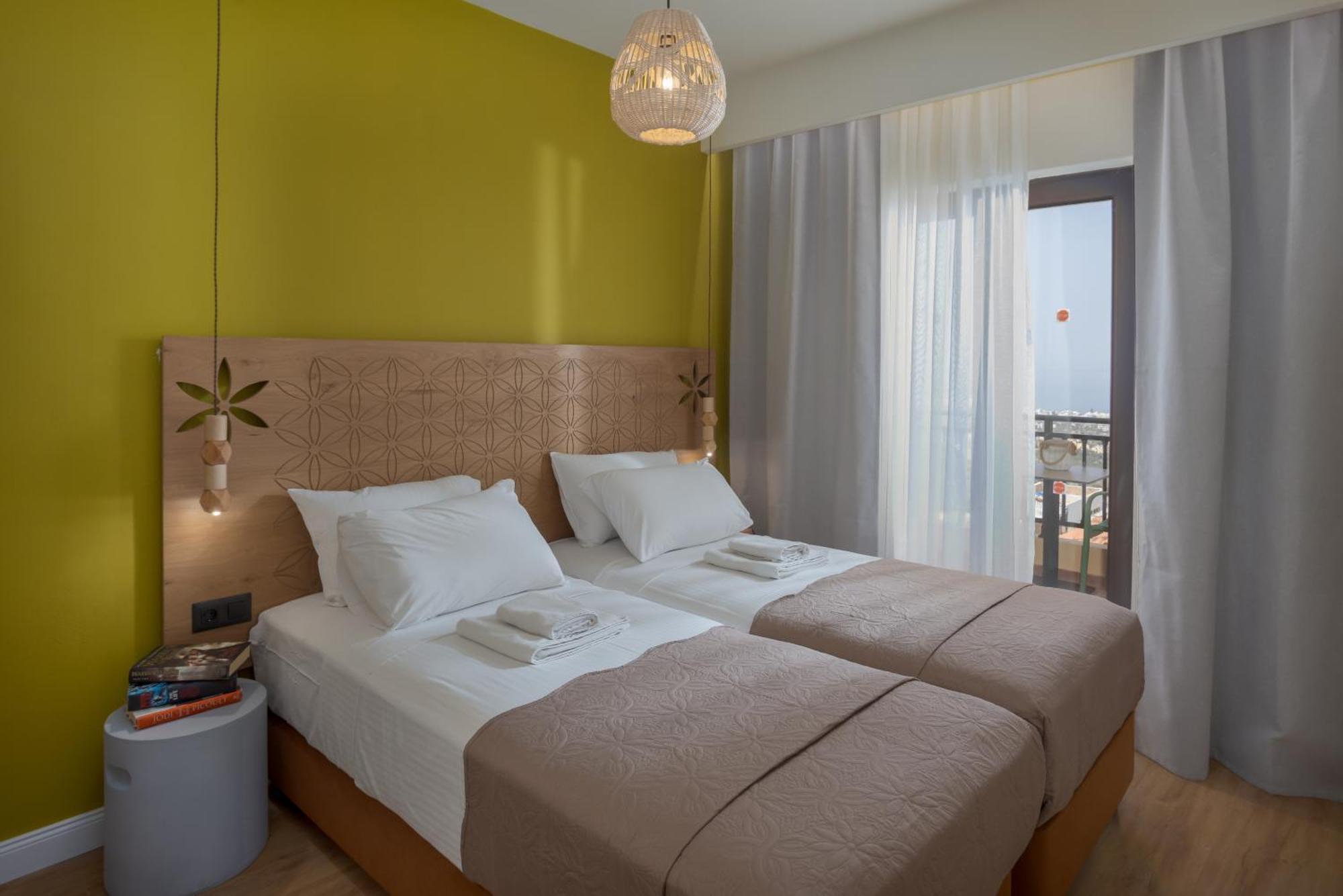 Driades Luxury Apartments Hersonissos  Exterior photo