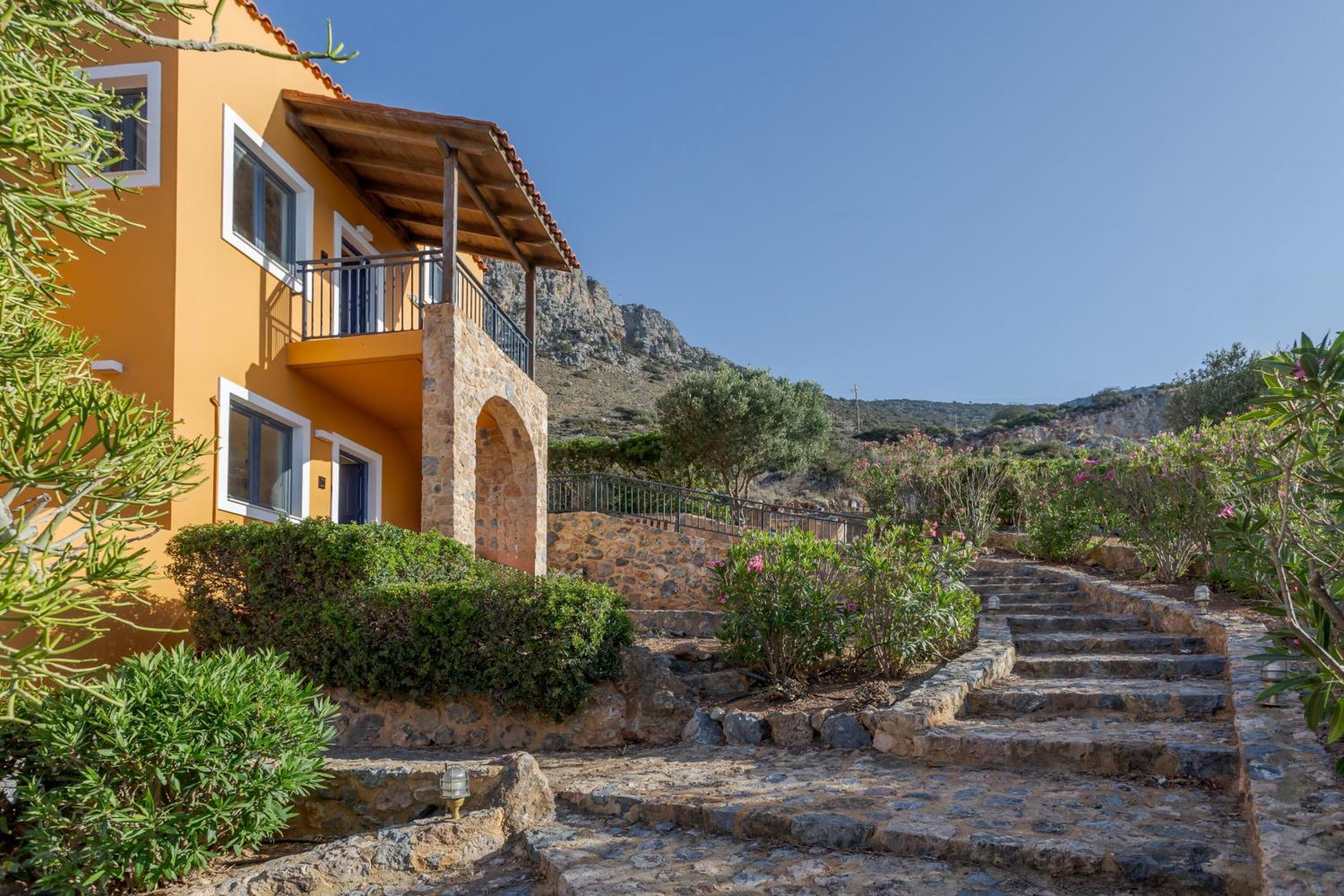 Driades Luxury Apartments Hersonissos  Exterior photo